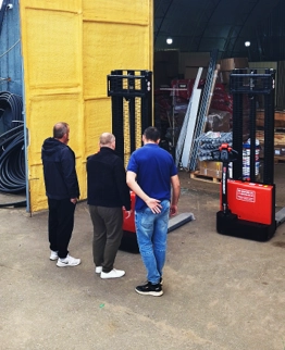 Тест-драйв складской техники на нашем складе в Челябинске